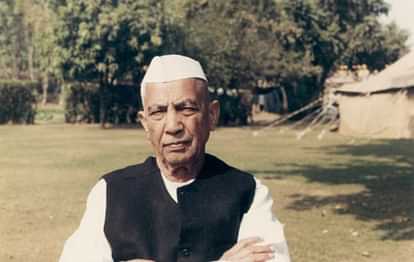 23 दिसंबर को चरण सिंह का जन्मदिन राष्ट्रीय किसान दिवस के रूप में मनाया जाता है।