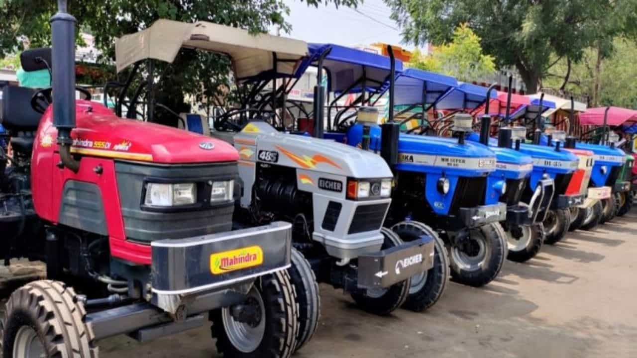 ट्रैक्टर बिक्री