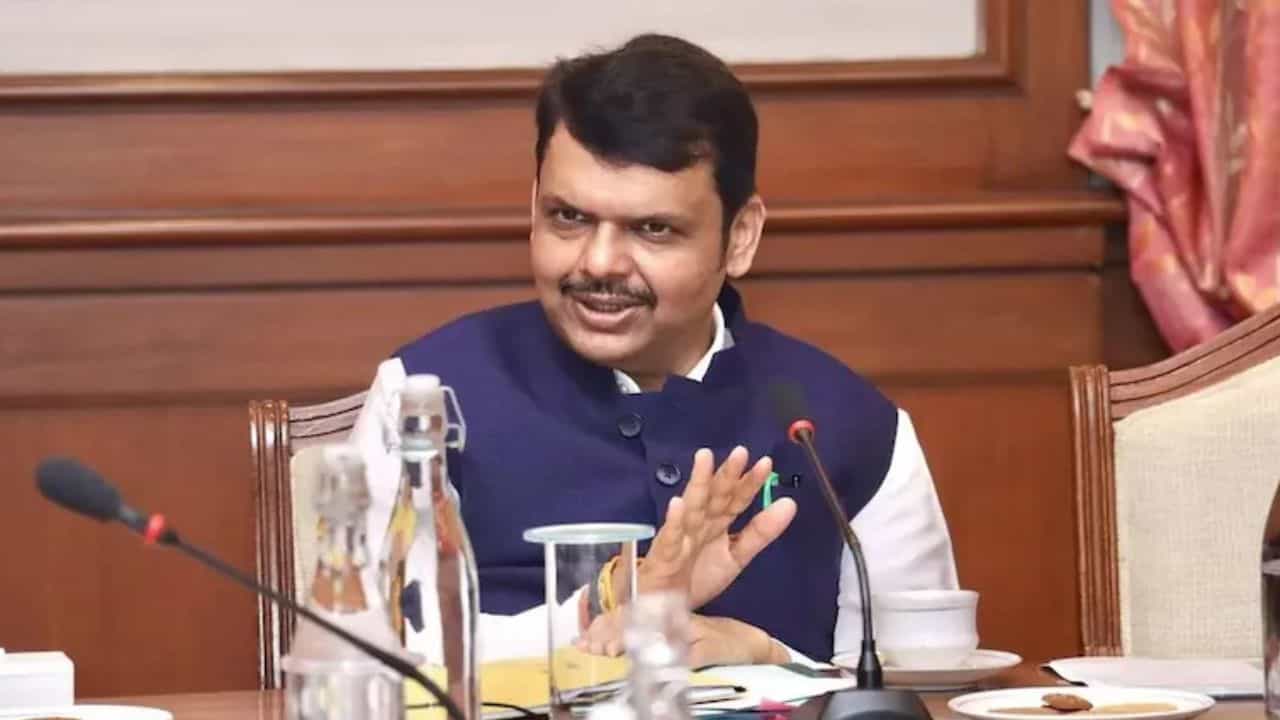 मुख्यमंत्री देवेंद्र फडणवीस
