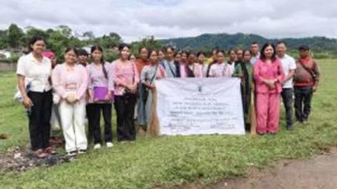 स्वच्छता अभियान में स्कूली बच्चों को जोड़ा