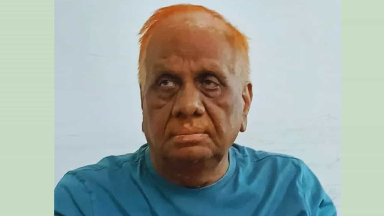पूर्व प्रमुख सचिव योगेश कुमार
