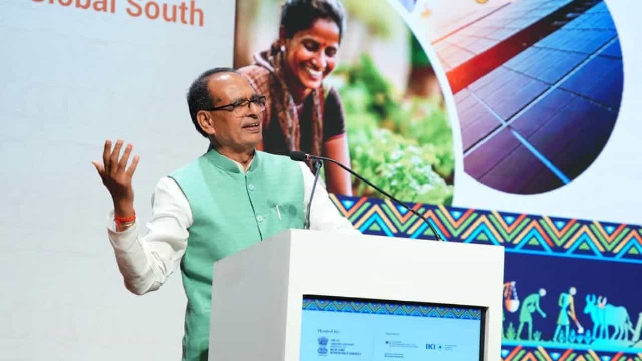 शिवराज ने दिया किसानों की कमाई बढ़ाने के लिए एग्रीवोल्टिक्स पर जोर