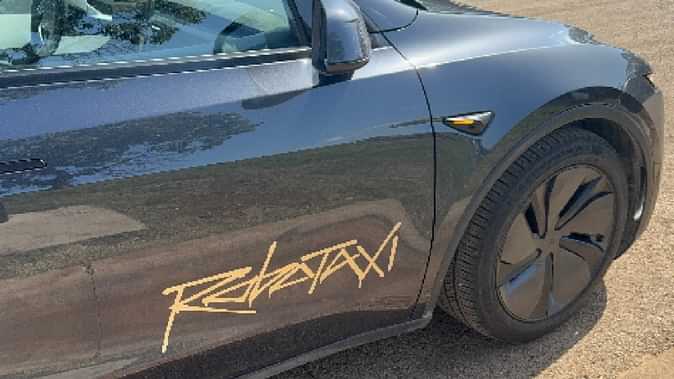 Robotaxi: Elon Musk ने अमेरिका में लॉन्च की सेल्फड्राइविंग टैक्सी, जानें कितना है किराया