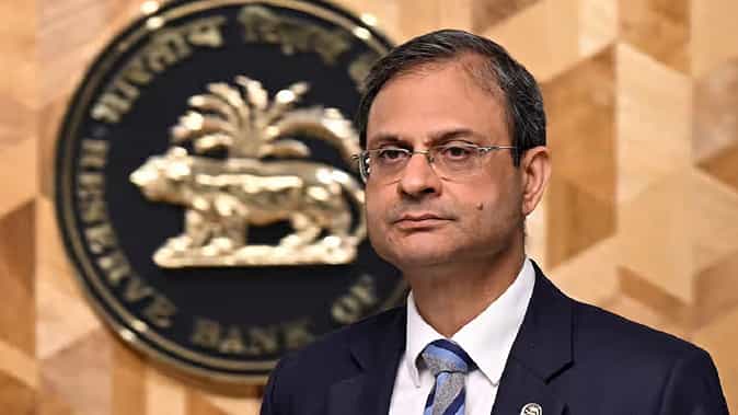 RBI: Indian Economy की रफ्तार मजबूत, महंगाई बनी खतरा
