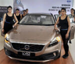 volvo launches v40 cross country