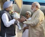 Narendra modi slams manmohan singh on gujrat issue