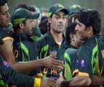 pak storms in final at asia cup