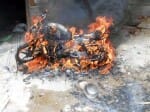 two groups fights in ghaziabad on cow smuggling, fire in four shops