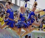 cheerleaders misbehaved by cricket fans