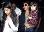 shahrukh Khan looked by Airport his Family  