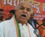 praveen togadia gave controversial statement for hindu population