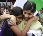 indian nurses returned to home from iraq.