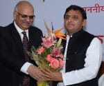 Akhilesh blame officers for taking bribe.