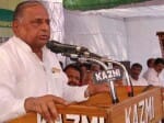 Sau Khoon Maaf Says Mulayam Singh on Sushma Swaraj resignation