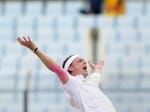 bowlers who claims fastest 400 test wickets 