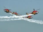 Avoiding traffic jams is to definitely look at these photos of the Air Force