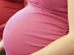 former Ministre helps during child delivery