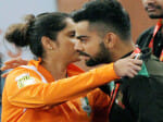 virat kohli and sania mirza enjoying iptl
