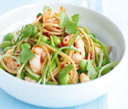 recipe of crispy noodles prawn salad
