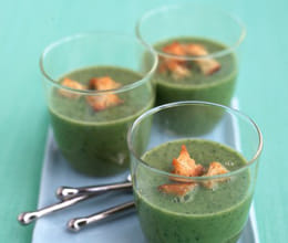 peas and lettuce soup with croutons recipe