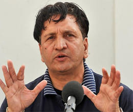 sack pak captain and coach say former cricketers