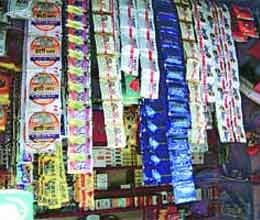 Shankar gutkha factory raided in Agra