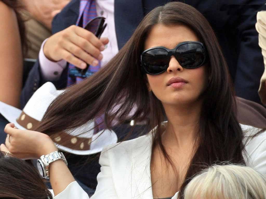aishwarya rai bachchan buys a new house