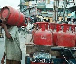 35 more districts come under direct transfer of lpg subsidy
