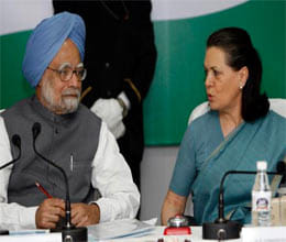 cong leadership discusses food security bill, telangana row
