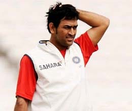 hard to dhoni to choose playing XI 