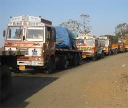 constable crashed by a speding truck in gurgaon