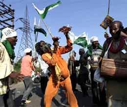 satyagrahi disagree on central government draft 