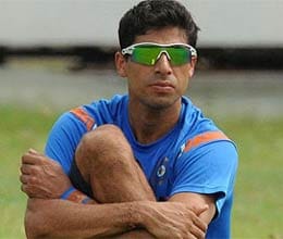 ashish nehra with delhi daredevils but ross taylor out