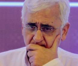 Now government and Congress will defend Khurshid 