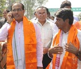 political parties baking their bread on satyagrah