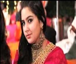 daughter visits saif at sangeet 
