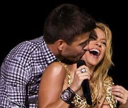 shakira does show even after being pregnant