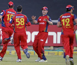 highveld lions beat chennai supper kings by six wickets