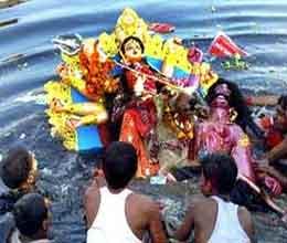 eight people killed during visarjan