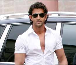 hrithik roshan to wave chequered flag at indian grand prix
