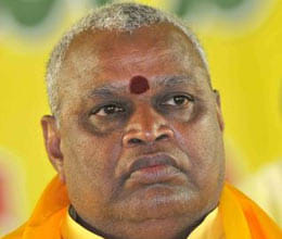  tdp leader yerran naidu dies in road accident