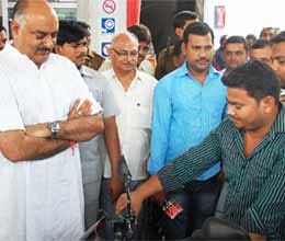 up transport minister urges people to wear helmet