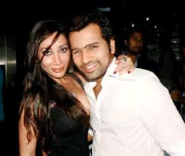 sofia hayat breaks up relation with rohit sharma
