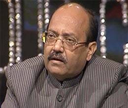 officials behaved in 'undignified' manner: amar singh