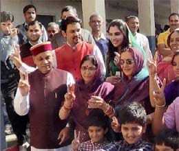 himachal pradesh election dhumal expects more than 45 seats