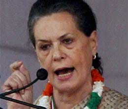 sonia counterattacks on modi over provoking speech