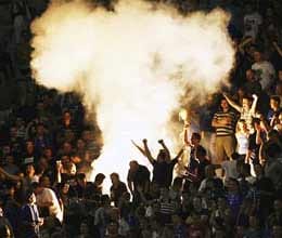 100 football fans arrested in paris