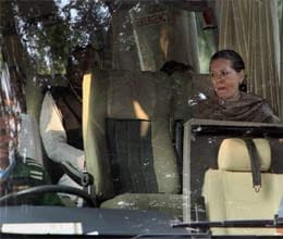sonia rahul take bus ride to surajkund for party meet