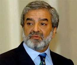 ehsan mani wants bcci pcb to ask british journo to give evidence