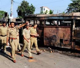 one killed by police firing in west bengal